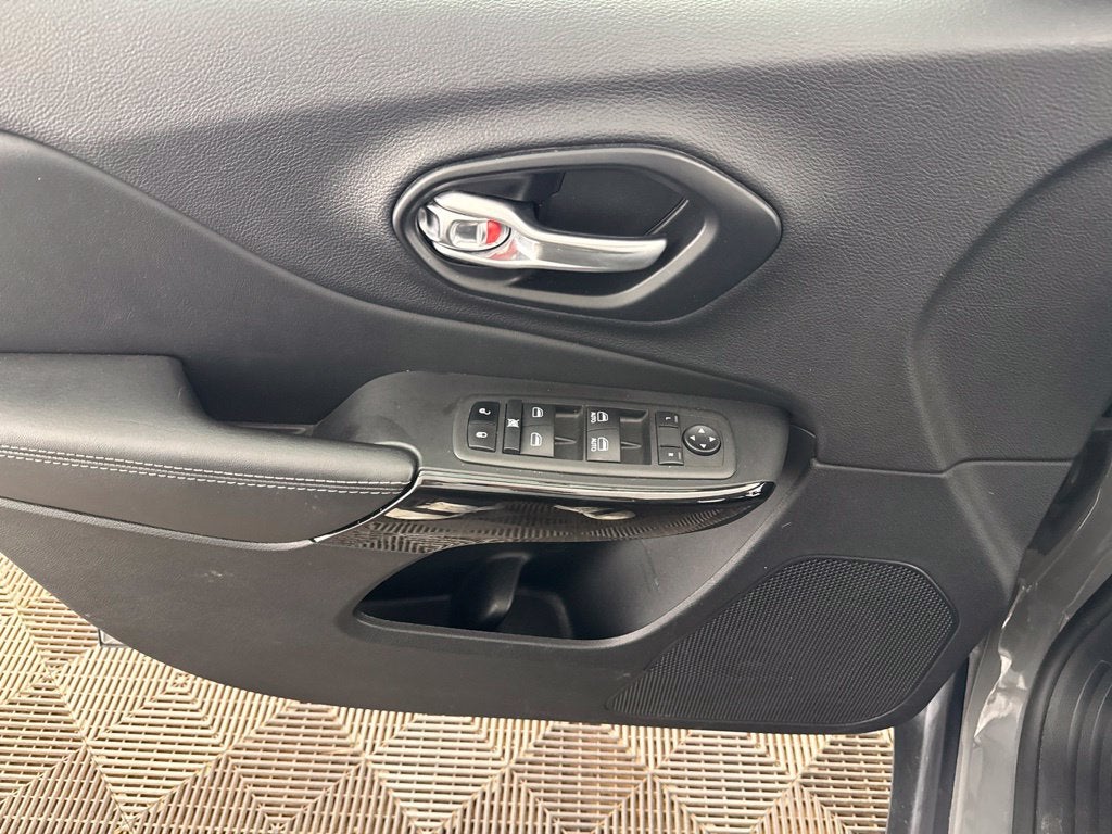 2023 Jeep Cherokee Altitude