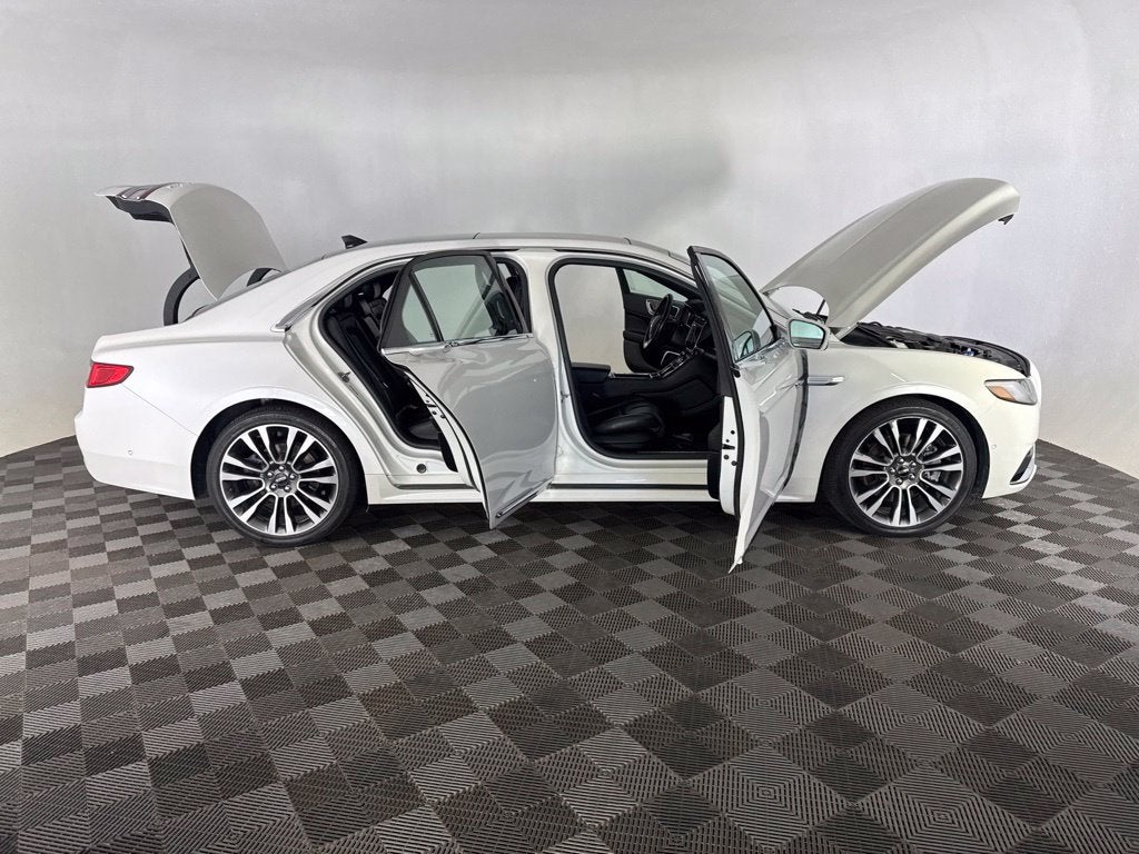 2018 Lincoln Continental Select
