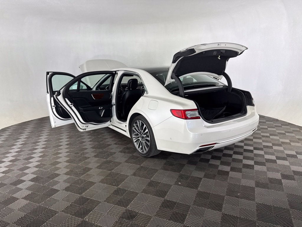2018 Lincoln Continental Select