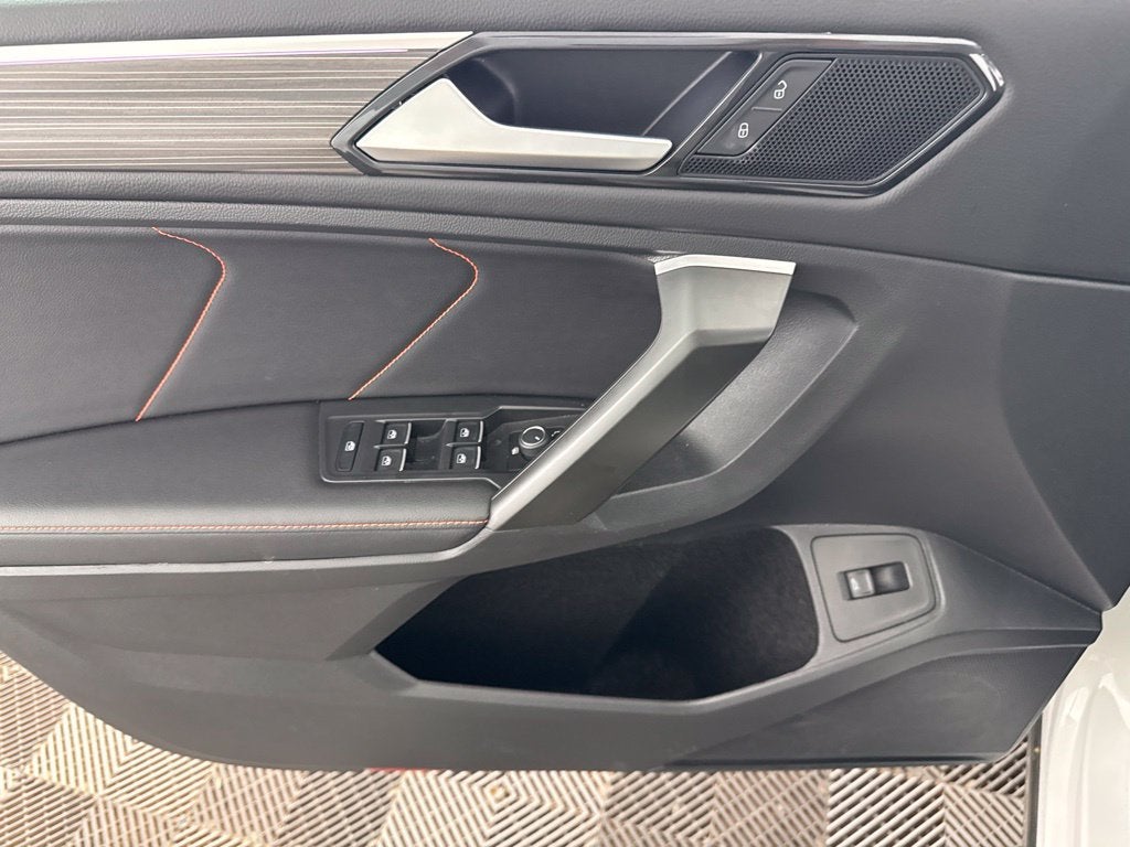2024 Volkswagen Tiguan 2.0T Wolfsburg Edition