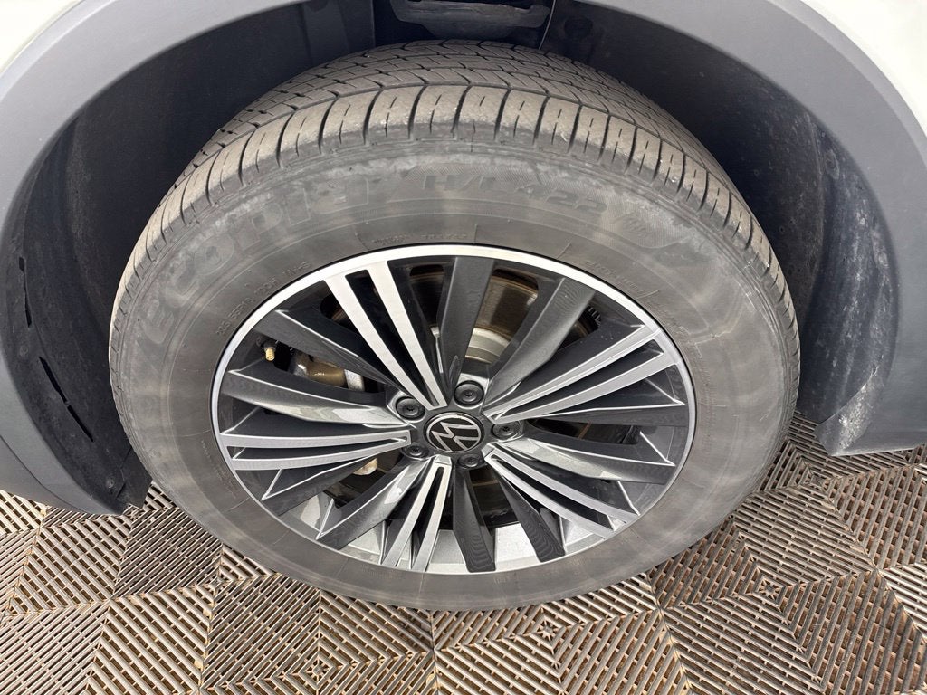 2024 Volkswagen Tiguan 2.0T Wolfsburg Edition