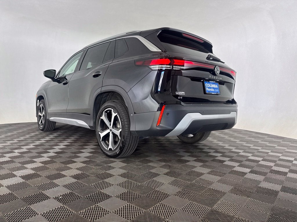 2025 Volkswagen Tiguan 2.0T SE