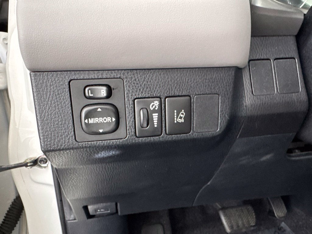 2018 Toyota RAV4 Hybrid LE