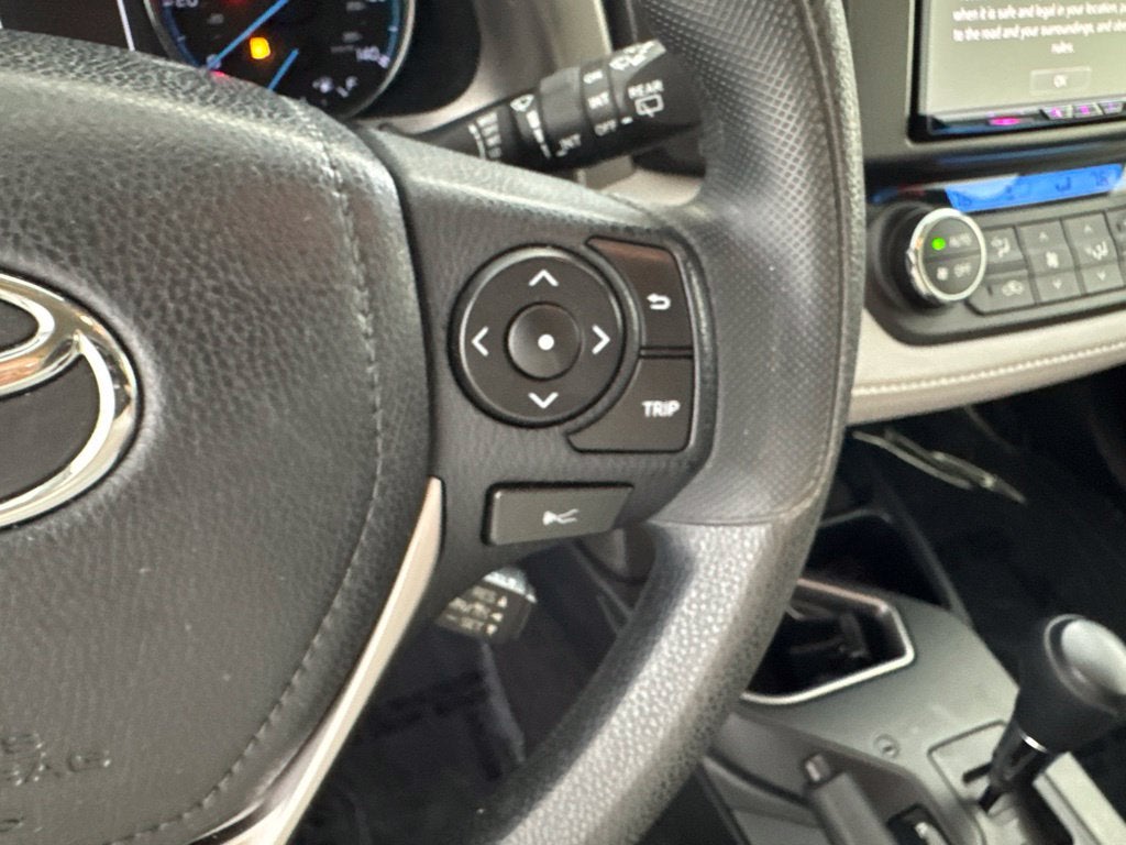 2018 Toyota RAV4 Hybrid LE