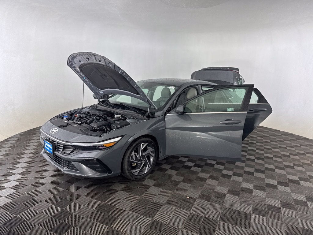 2024 Hyundai Elantra Limited