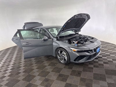 2024 Hyundai Elantra Limited