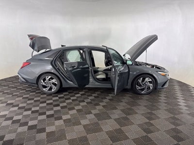 2024 Hyundai Elantra Limited