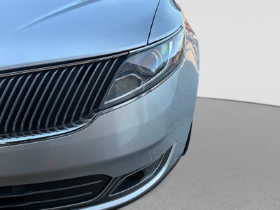 2014 Lincoln MKS Base