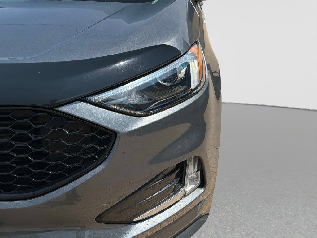 2022 Ford Edge ST Line