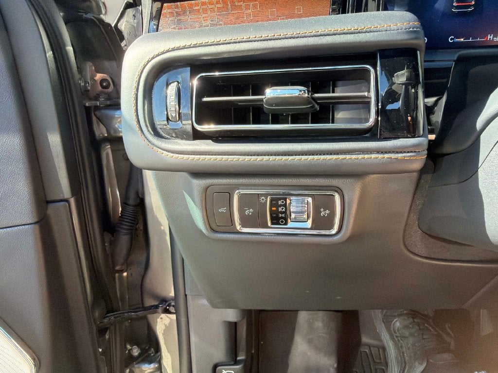 2025 Lincoln Aviator Black Label Premium