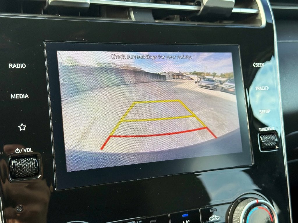2024 Hyundai Santa Cruz SE