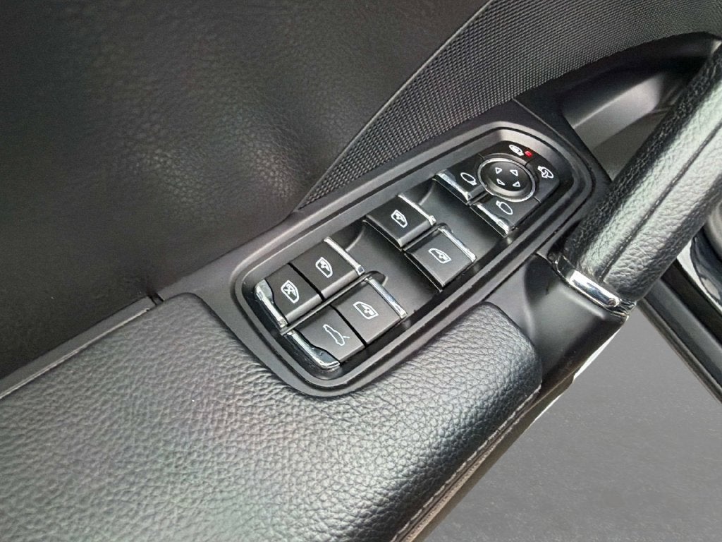 2018 Porsche Cayenne Platinum Edition