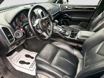 2018 Porsche Cayenne Platinum Edition