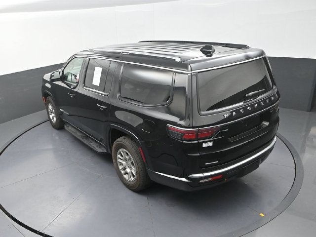 2023 Jeep Wagoneer Base