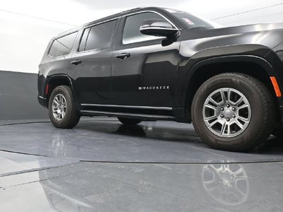 2023 Jeep Wagoneer Base