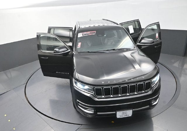 2023 Jeep Wagoneer Base
