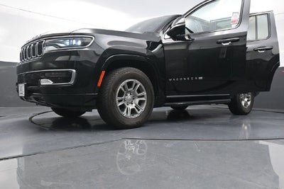 2023 Jeep Wagoneer Base