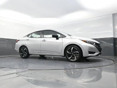 2024 Nissan Versa 1.6 SR