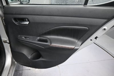 2024 Nissan Versa 1.6 SR