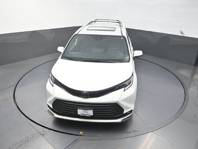 2026 Toyota Sienna Woodland Edition