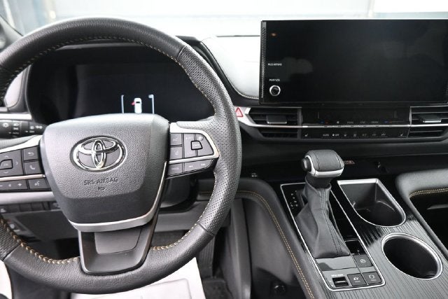 2026 Toyota Sienna Woodland Edition