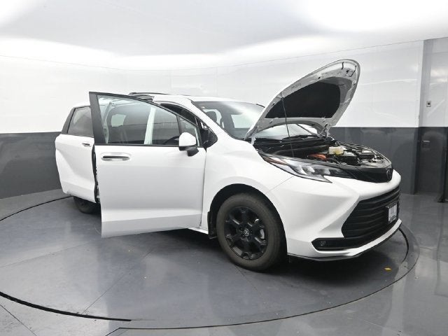 2026 Toyota Sienna Woodland Edition
