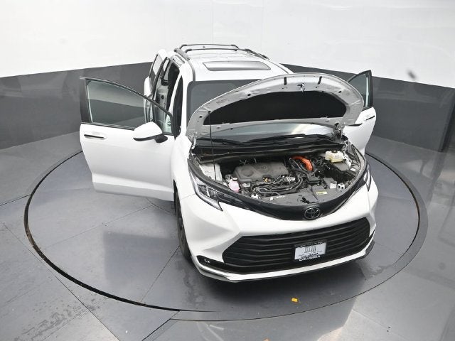 2026 Toyota Sienna Woodland Edition