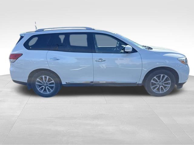 2016 Nissan Pathfinder SL 4WD