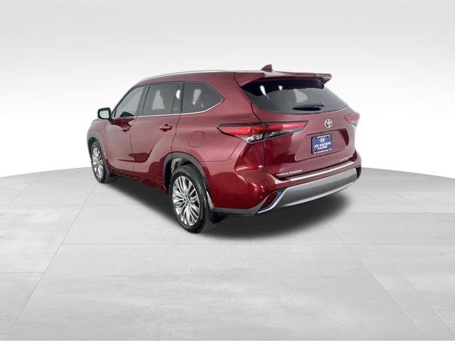 2023 Toyota Highlander Platinum