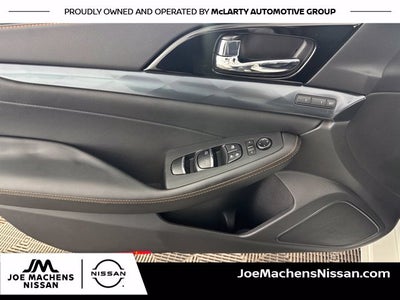 2023 Nissan Maxima SR