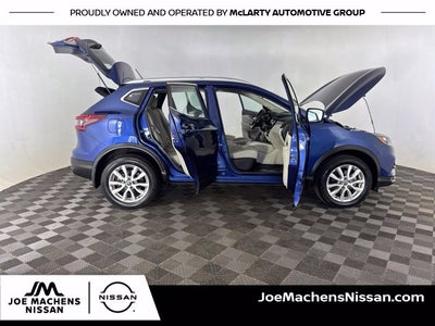 2022 Nissan Rogue Sport SV