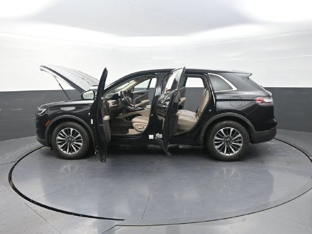 2022 Lincoln Nautilus Standard
