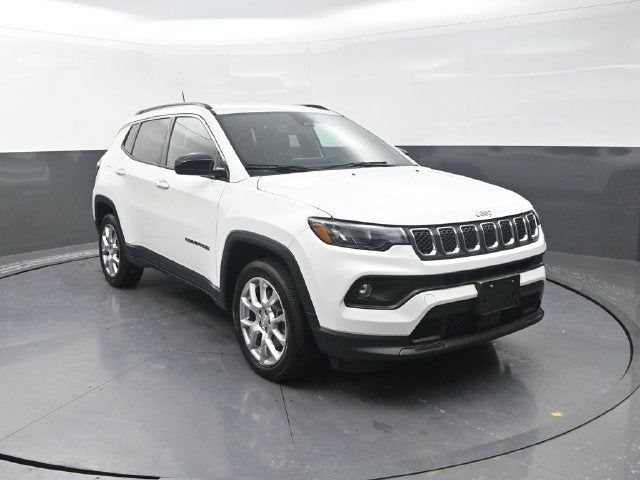 2023 Jeep Compass Latitude Lux
