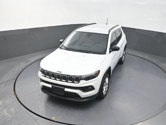 2023 Jeep Compass Latitude Lux