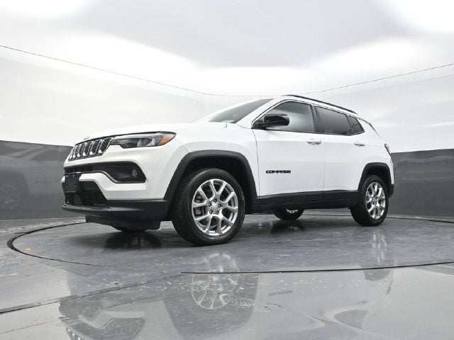 2023 Jeep Compass Latitude Lux