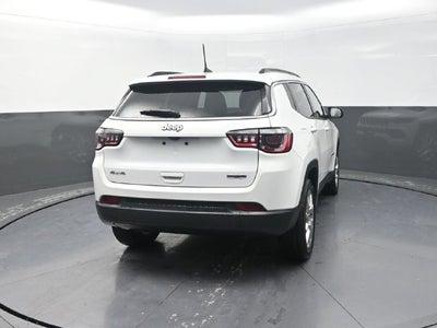 2023 Jeep Compass Latitude Lux