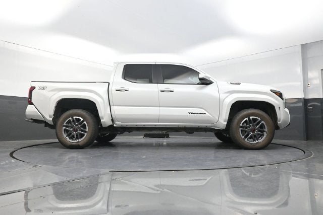 2024 Toyota Tacoma Hybrid TRD Sport