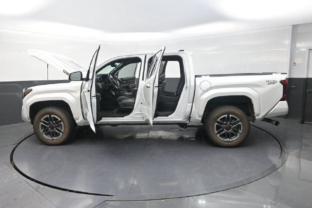 2024 Toyota Tacoma Hybrid TRD Sport