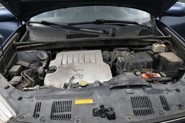 2011 Toyota Highlander SE