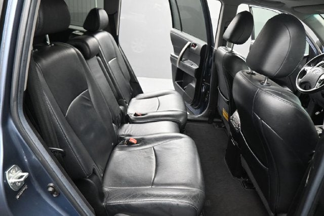 2011 Toyota Highlander SE