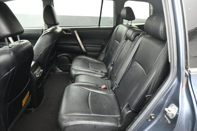 2011 Toyota Highlander SE