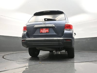 2011 Toyota Highlander SE