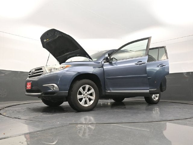 2011 Toyota Highlander SE