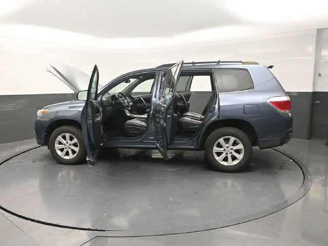 2011 Toyota Highlander SE