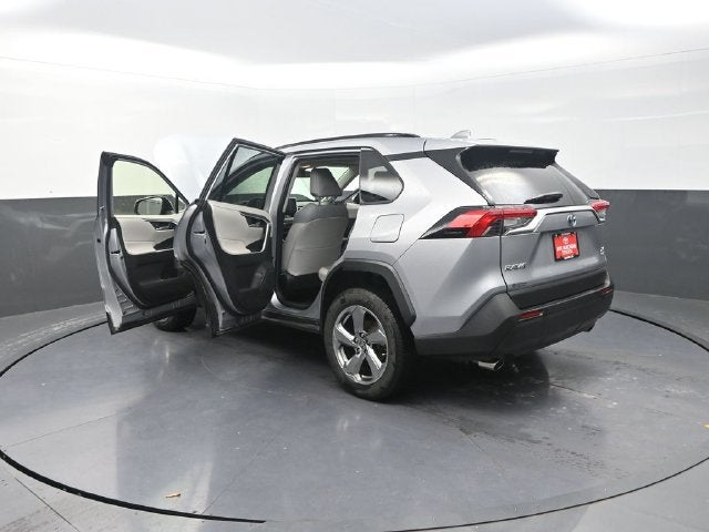 2021 Toyota RAV4 Hybrid XLE Premium