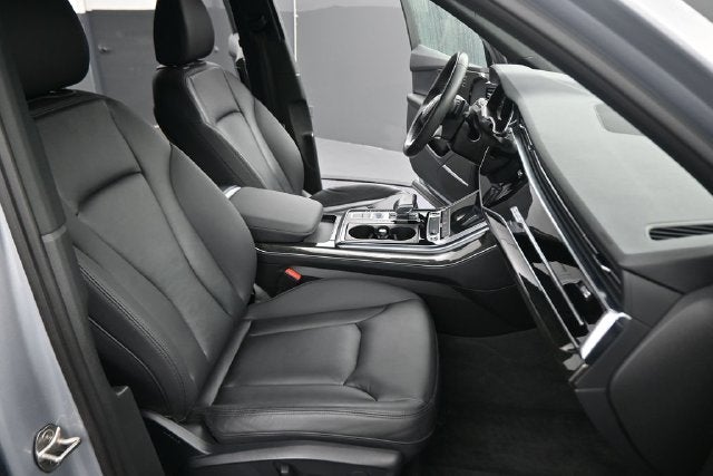2022 Audi Q7 45 Premium Plus quattro