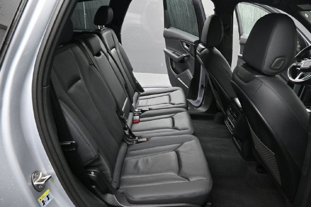 2022 Audi Q7 45 Premium Plus quattro