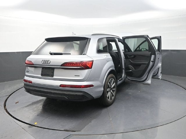 2022 Audi Q7 45 Premium Plus quattro