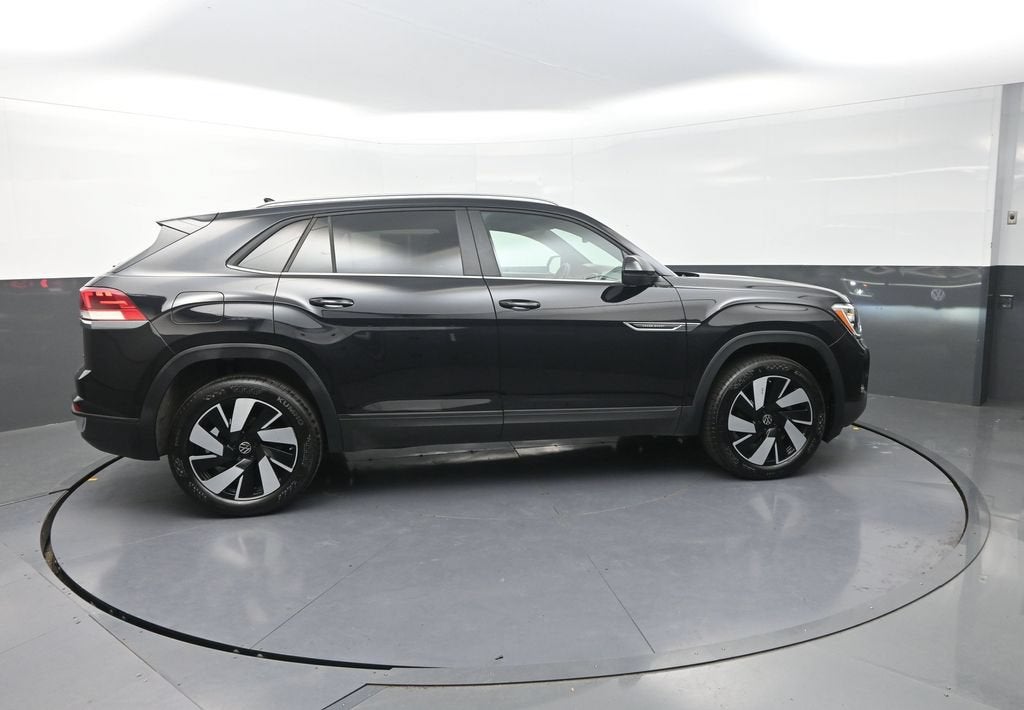 2026 Volkswagen Atlas Cross Sport SE w/Technology