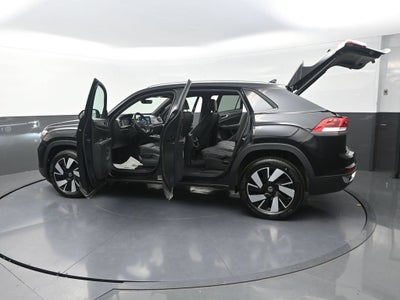 2026 Volkswagen Atlas Cross Sport SE w/Technology